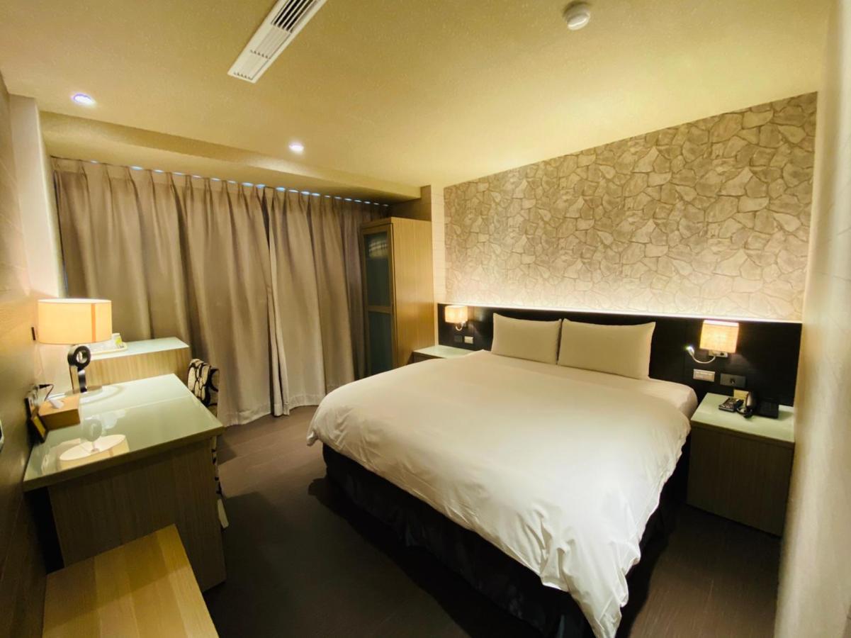 Dlinn Hotel Тайджун Екстериор снимка