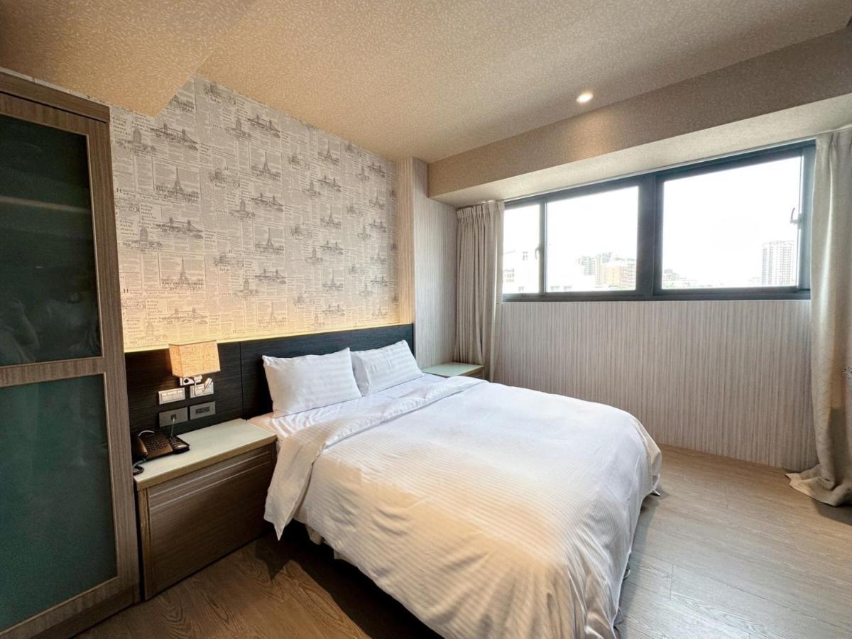 Dlinn Hotel Тайджун Екстериор снимка