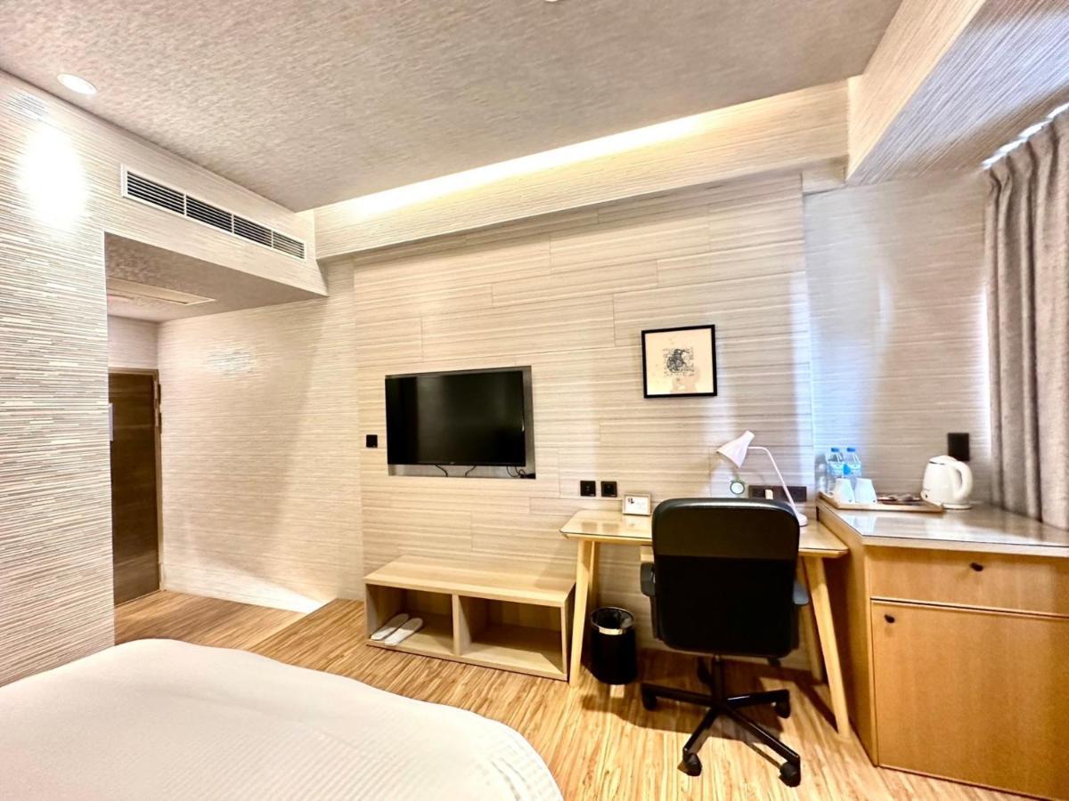 Dlinn Hotel Тайджун Екстериор снимка
