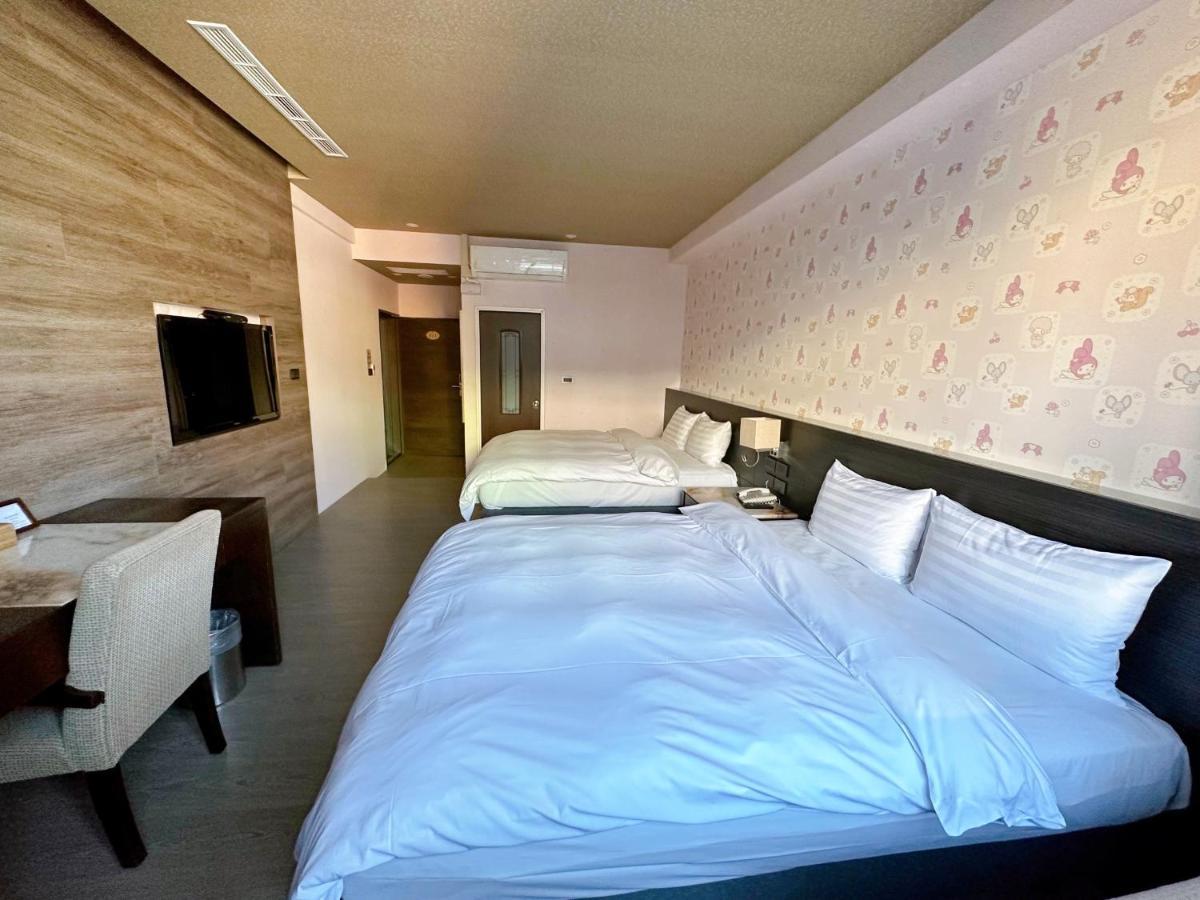 Dlinn Hotel Тайджун Екстериор снимка